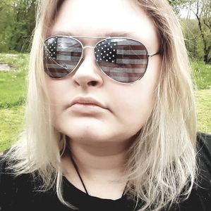 Meet your Posher, Shawna